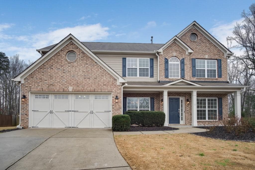 5 bedroom, 3 bathroom, 2,956 sq ft single family residence sold at 2545 Garrison Court, Cumming, GA 30041