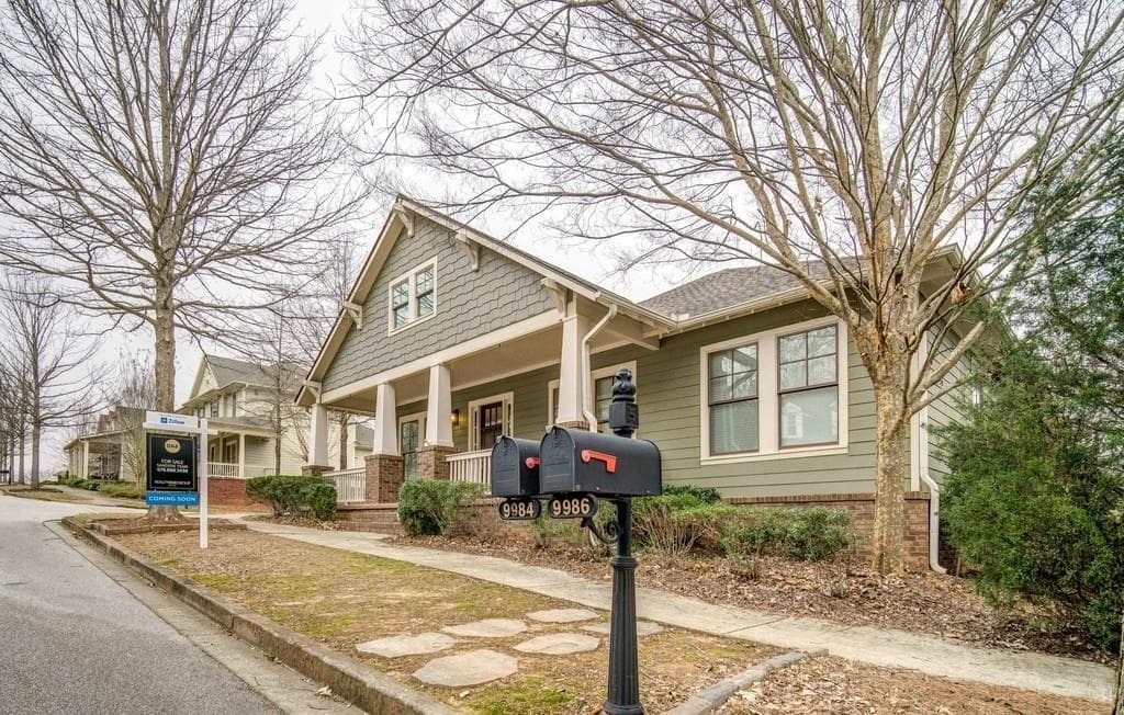 4 bedroom, 3 bathroom, 2,792 sq ft single family residence sold at 9984 Devonshire Street, Douglasville, GA 30135