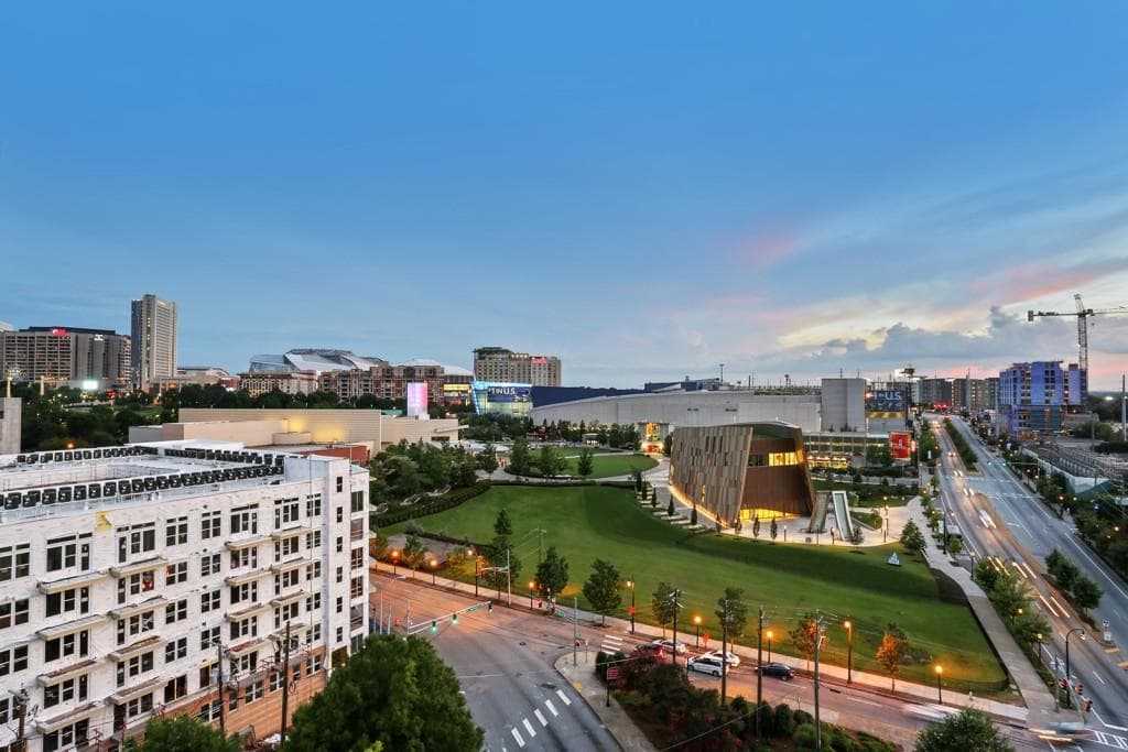 115 W Peachtree Place 706, Atlanta, GA 30313 — most recent listing photo