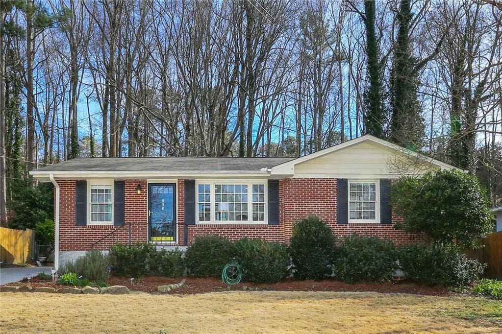 2 bedroom, 1 bathroom, 1,135 sq ft single family residence sold at 936 Scott Circle, Decatur, GA 30033