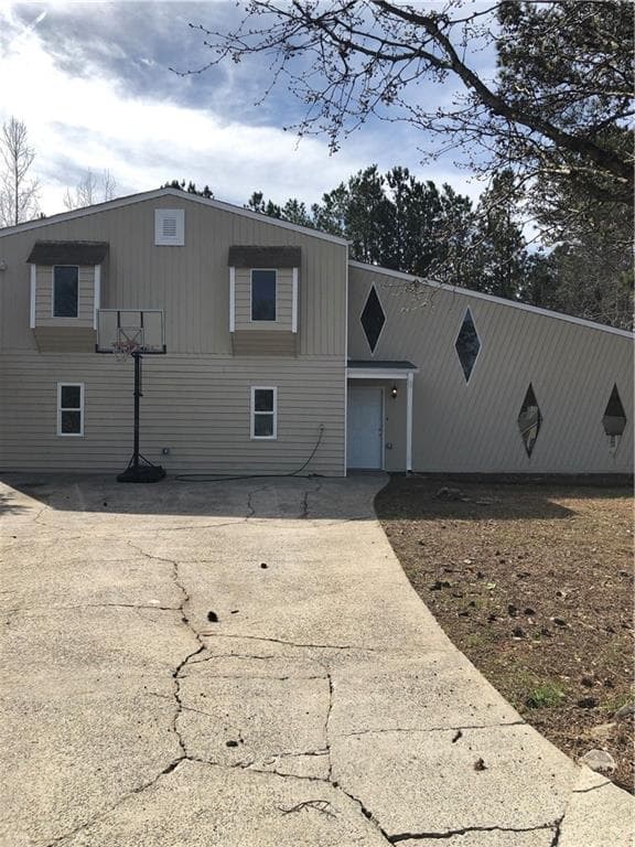 4 bedroom, 3 bathroom, 2,204 sq ft single family residence sold at 209 Don John Trail, Woodstock, GA 30189