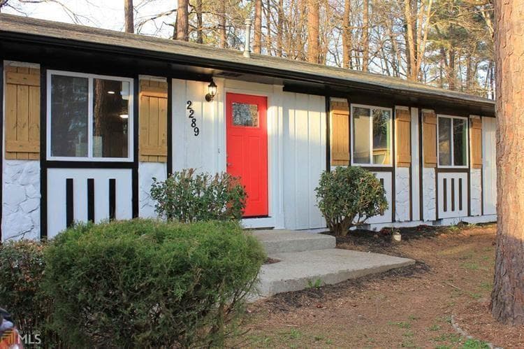 2289 Cherokee Valley Dr, Lithonia, GA 30058 — most recent listing photo