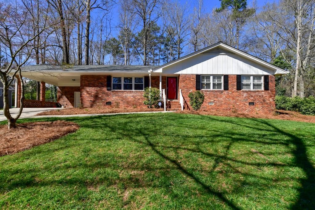 3 bedroom, 2 bathroom, 1,347 sq ft single family residence sold at 3374 Dunn Street, Smyrna, GA 30080