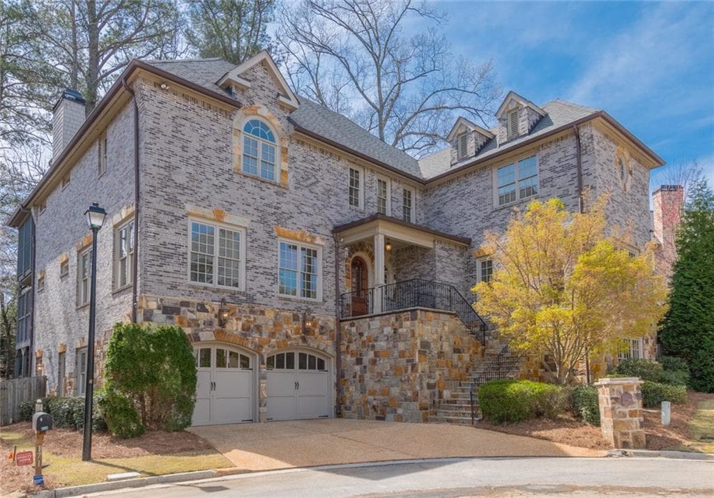 1720 Buckhead Valley Lane, Brookhaven, GA 30324 — most recent listing photo