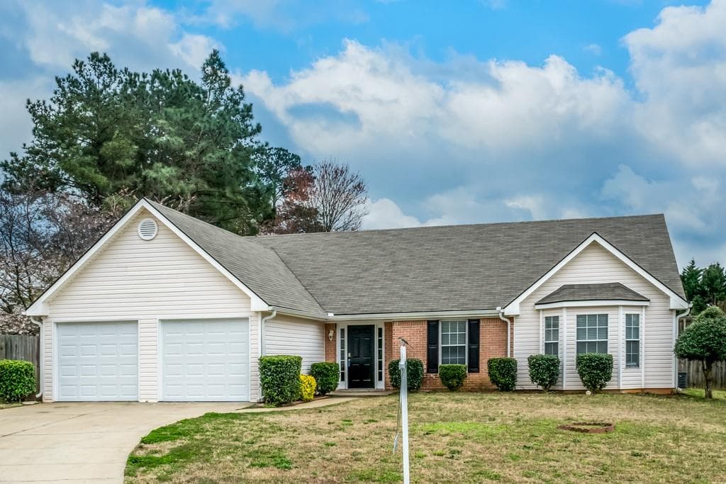 4512 Lexford Court, Acworth, GA 30102 — most recent listing photo
