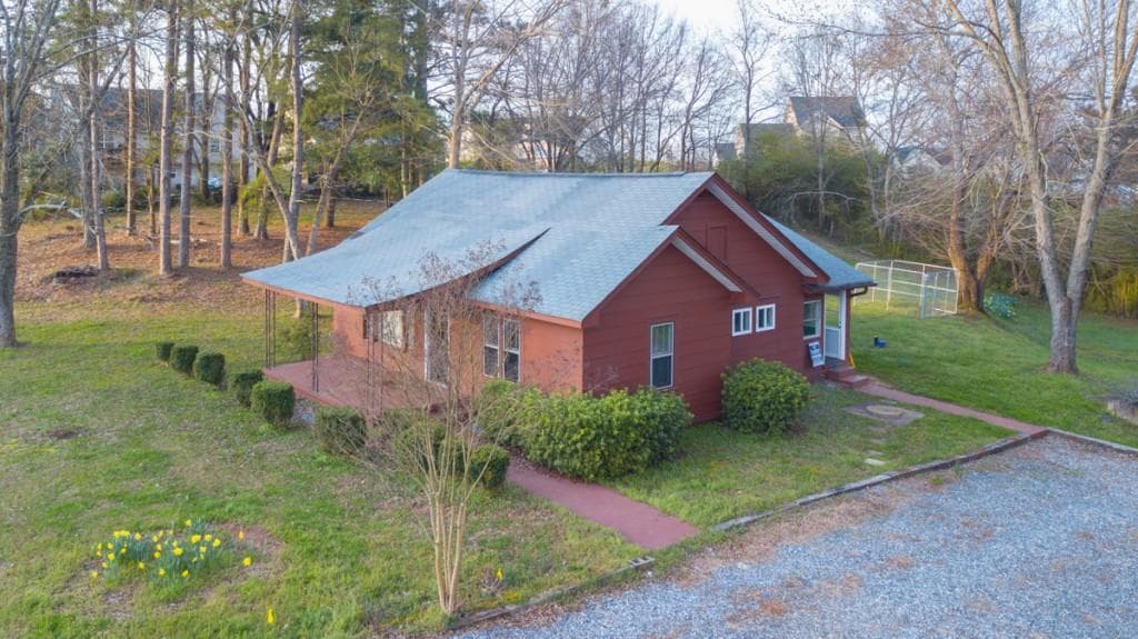 2 bedroom, 1 bathroom, 1,100 sq ft single family residence sold at 4317 Sardis Road, Gainesville, GA 30506