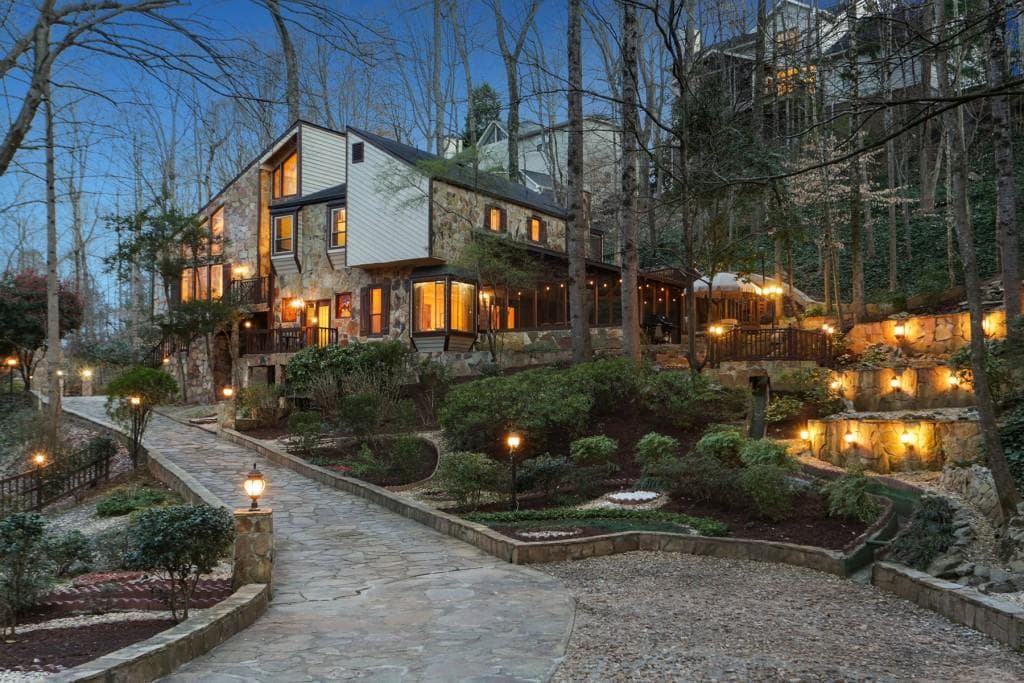330 Balboa Court, Sandy Springs, GA 30342 — most recent listing photo