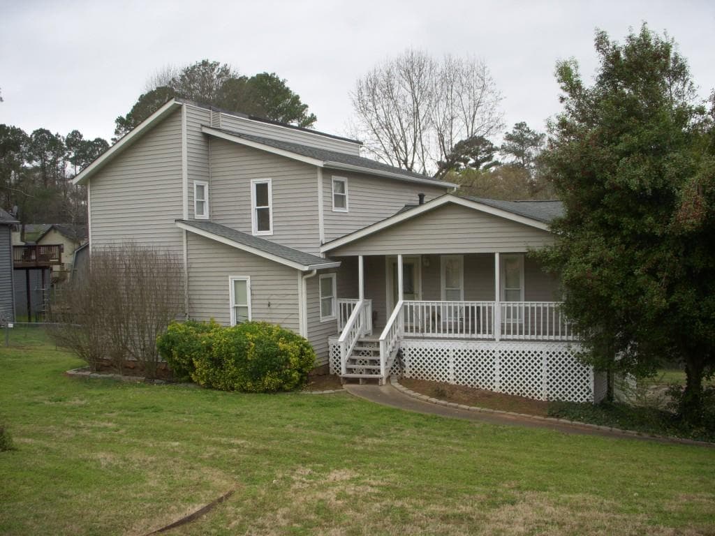 3 bedroom, 3 bathroom, 2,544 sq ft single family residence sold at 211 Windfield Drive, Woodstock, GA 30188