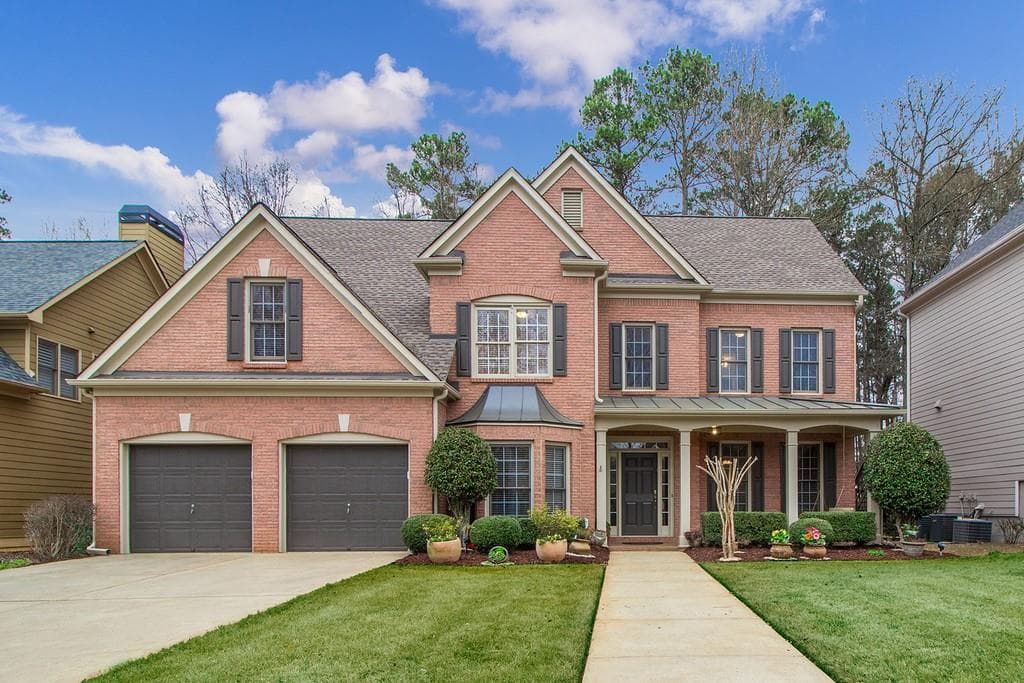 5 bedroom, 4 bathroom, 4,014 sq ft single family residence sold at 325 Crown Vetch Lane, Alpharetta, GA 30005