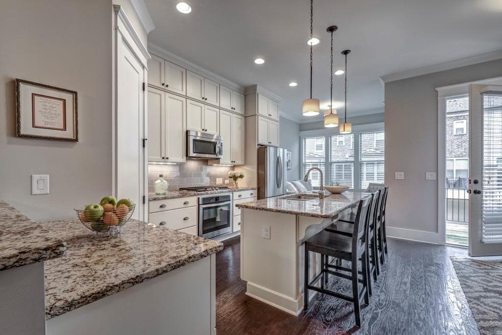 3 bedroom, 4 bathroom townhouse sold at 2423 Gatebury Circle, Chamblee, GA 30341