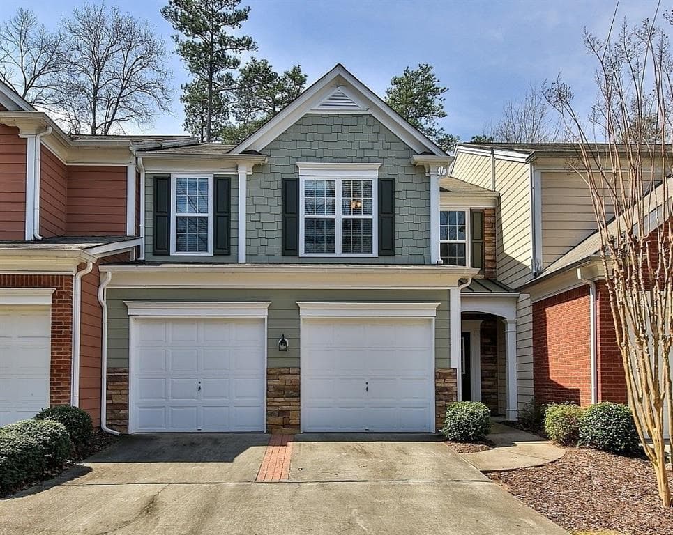 300 FINCHLEY Drive, Roswell, GA 30076 — most recent listing photo