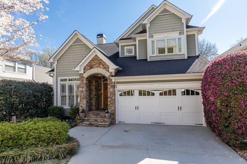 3 bedroom, 4 bathroom, 2,450 sq ft single family residence sold at 1749 Marvin Street, Atlanta, GA 30318