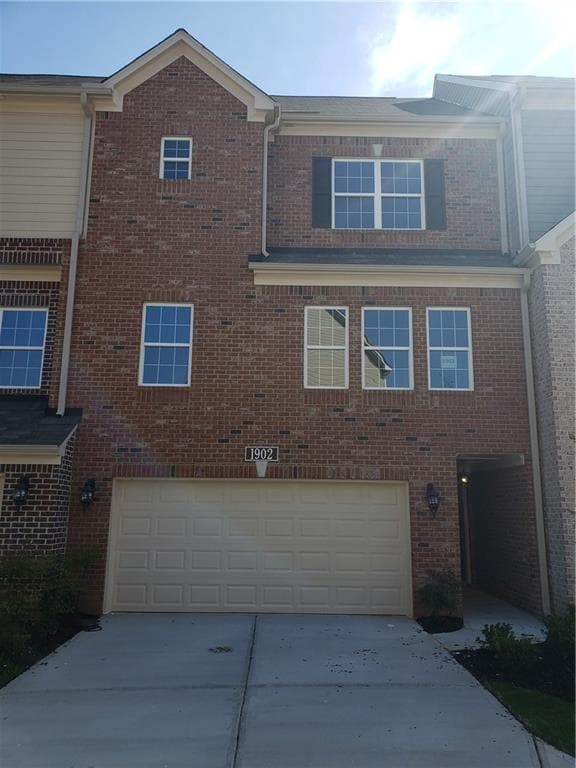1902 E Glen Ivy, Marietta, GA 30062 — most recent listing photo
