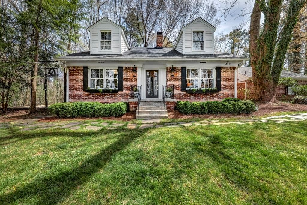4 bedroom, 3 bathroom single family residence sold at 4645 Powers Ferry Road, Sandy Springs, GA 30327