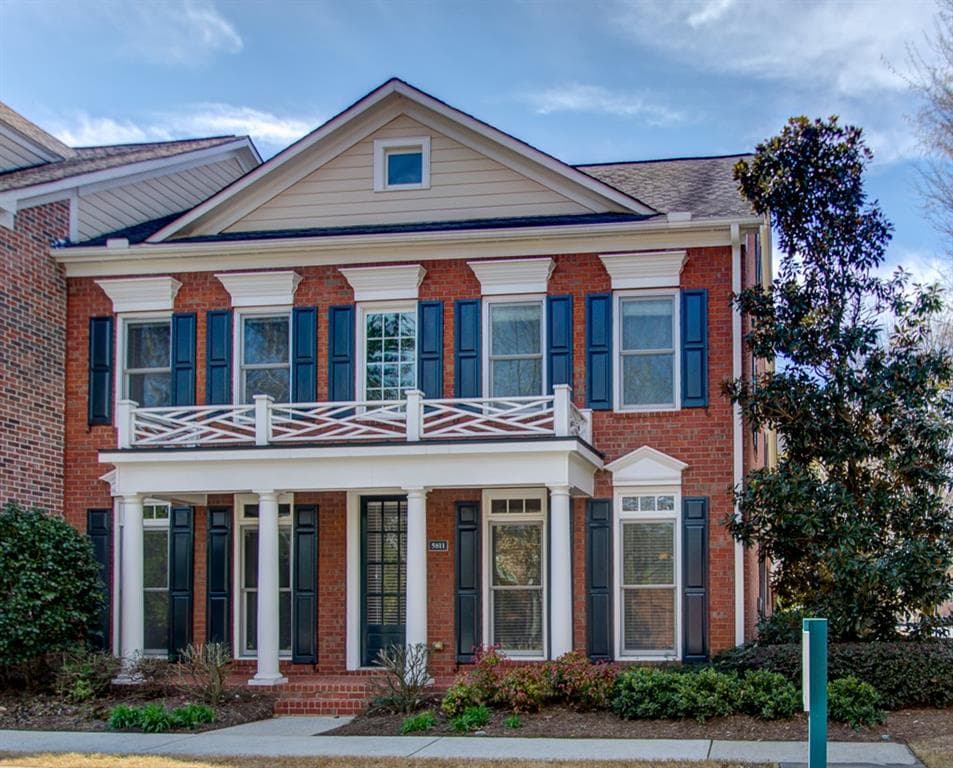 5811 Fairmont Trace, Roswell, GA 30075 — most recent listing photo