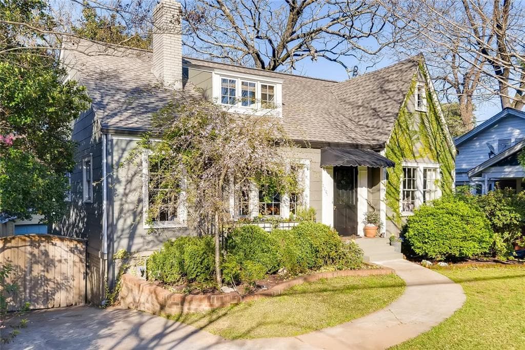 3 bedroom, 2 bathroom, 1,806 sq ft single family residence sold at 1315 Northview Avenue, Atlanta, GA 30306