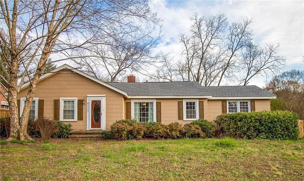6111 West Avenue, Lavonia, GA 30553 — most recent listing photo