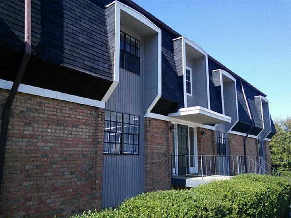 365 Winding River Drive E, Atlanta, GA 30350 — most recent listing photo