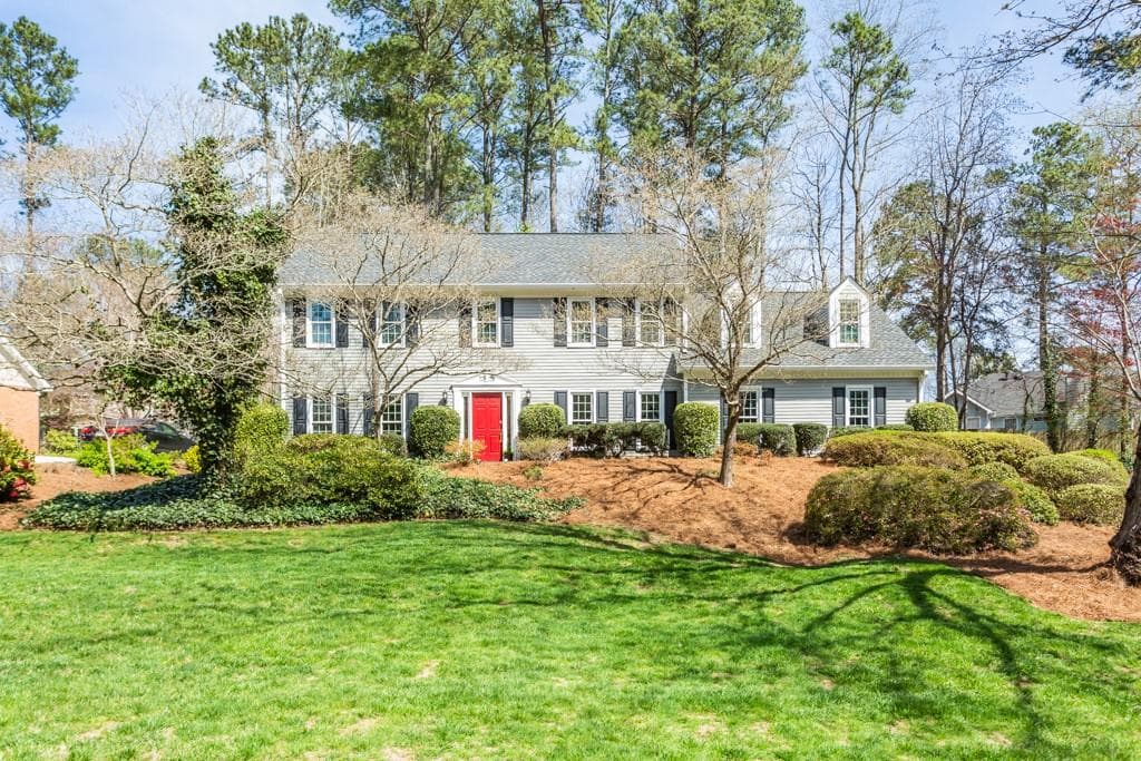 4 bedroom, 3 bathroom, 2,810 sq ft single family residence sold at 1540 Kinglet Lane, Marietta, GA 30062