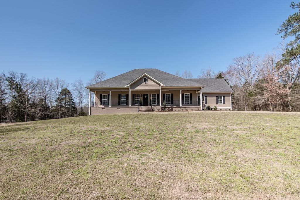 2077 Floyd Springs Road, Armuchee, GA 30105 — most recent listing photo