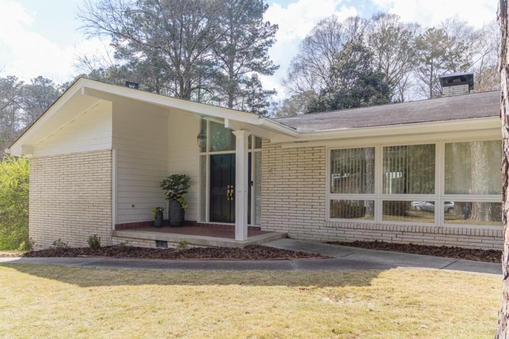 4 bedroom, 3 bathroom, 2,524 sq ft single family residence sold at 2514 Nancy Lane, Atlanta, GA 30345