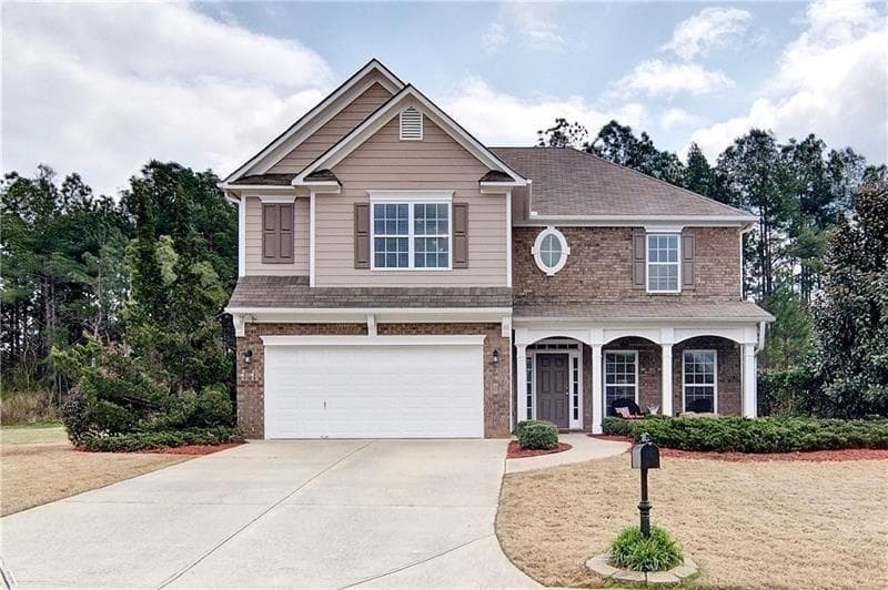 4 bedroom, 3 bathroom, 2,735 sq ft single family residence sold at 87 Longwood Place, Dallas, GA 30132