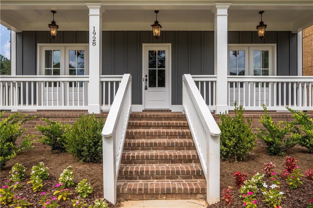 1907 Park Chase Lane, Atlanta, GA 30324 — most recent listing photo
