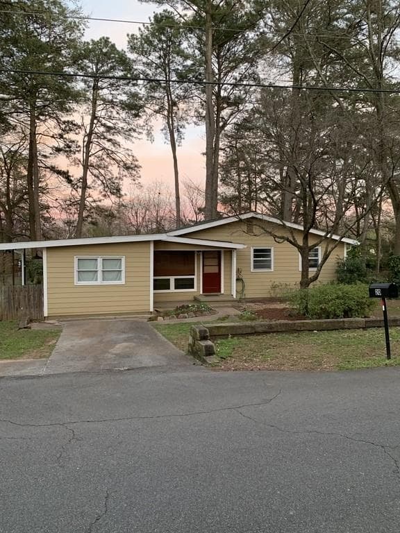 3 bedroom, 1 bathroom single family residence sold at 20 Harris Drive, Marietta, GA 30067