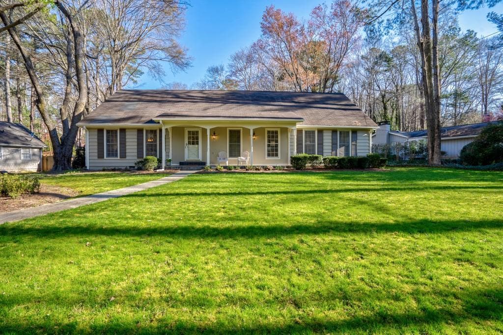 7135 Hunters Branch Drive, Sandy Springs, GA 30328 — most recent listing photo