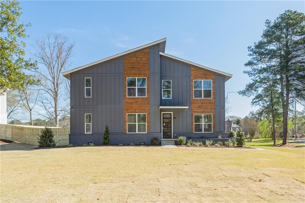 4 bedroom, 3 bathroom single family residence sold at 2661 Clairmont Road, Atlanta, GA 30329