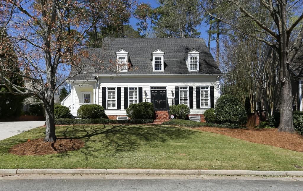 3 bedroom, 4 bathroom, 3,023 sq ft single family residence sold at 11 Parkside Court, Atlanta, GA 30342