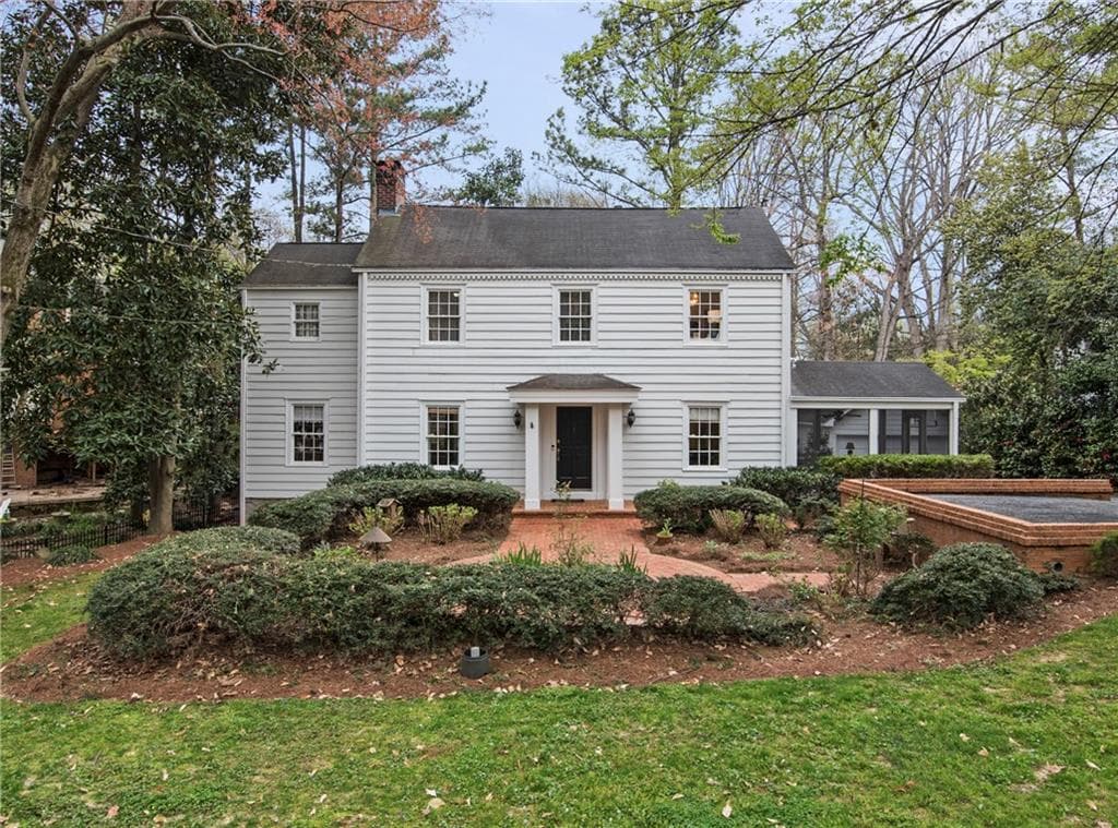 4 bedroom, 4 bathroom single family residence sold at 3580 Ivy Road, Atlanta, GA 30342