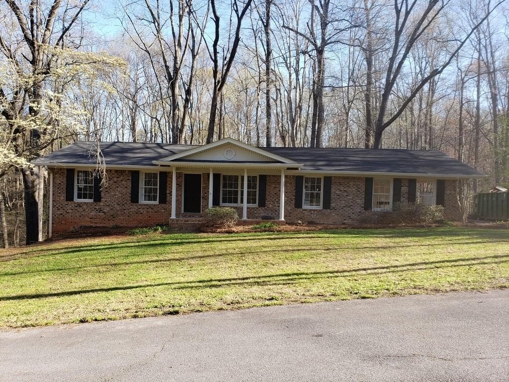 4174 Walnut Circle, Flowery Branch, GA 30542 — most recent listing photo