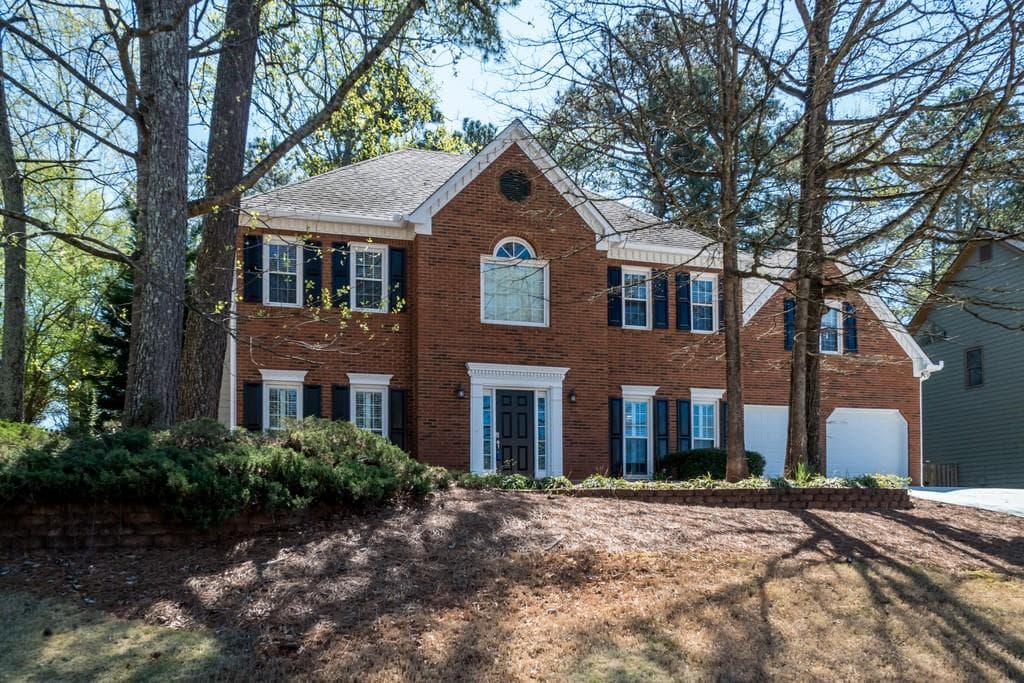 4 bedroom, 3 bathroom, 2,650 sq ft single family residence sold at 1124 Arborhill Drive, Woodstock, GA 30189