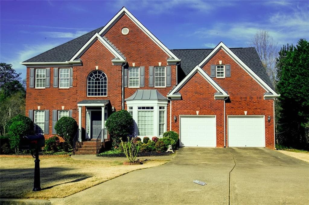 5 bedroom, 5 bathroom, 4,804 sq ft single family residence sold at 3782 Lake Edge Drive, Suwanee, GA 30024