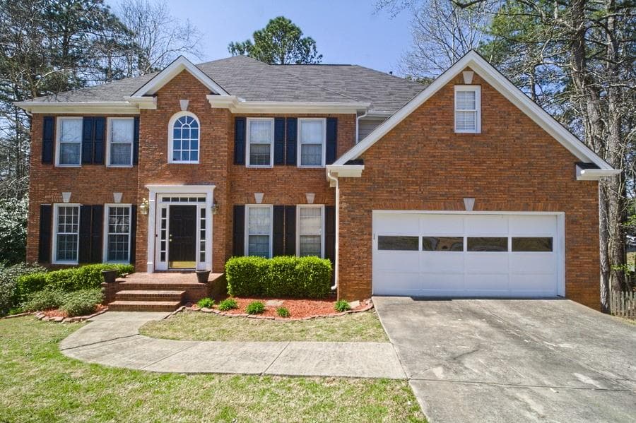 4 bedroom, 3 bathroom, 3,030 sq ft single family residence sold at 1430 Briarcliff Drive, Woodstock, GA 30189
