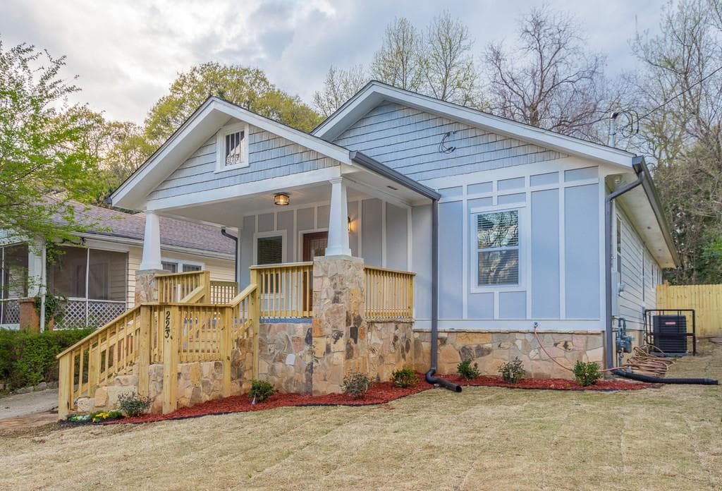 3 bedroom, 2 bathroom, 1,600 sq ft single family residence sold at 223 Wellington Street, Atlanta, GA 30314