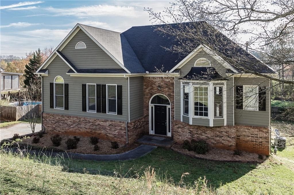 4 bedroom, 3 bathroom, 2,474 sq ft single family residence sold at 6 Carrington Drive, Cartersville, GA 30120
