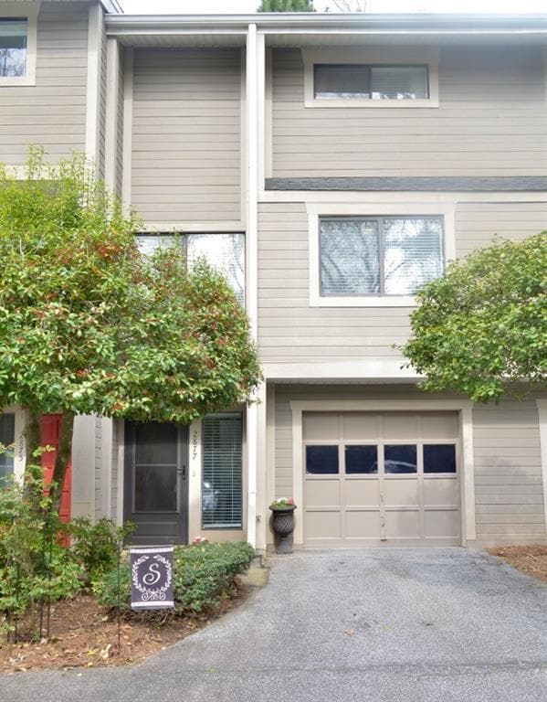 2 bedroom, 3 bathroom, 1,293 sq ft condominium sold at 2877 Torreya Way, Marietta, GA 30067