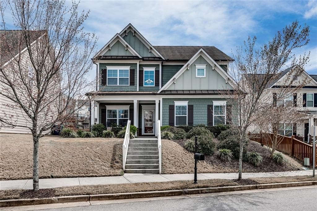 4 bedroom, 4 bathroom, 2,483 sq ft single family residence sold at 965 Wolfe Lane, Atlanta, GA 30318