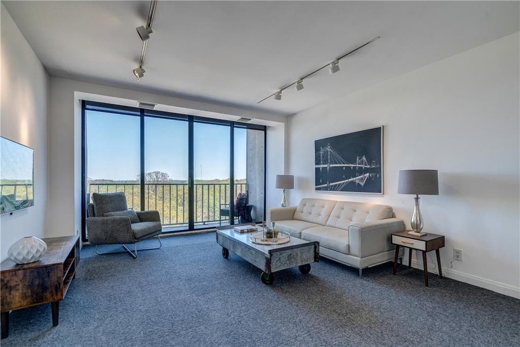 1 bedroom, 1 bathroom, 862 sq ft condominium sold at 145 15th Street 801, Atlanta, GA 30309