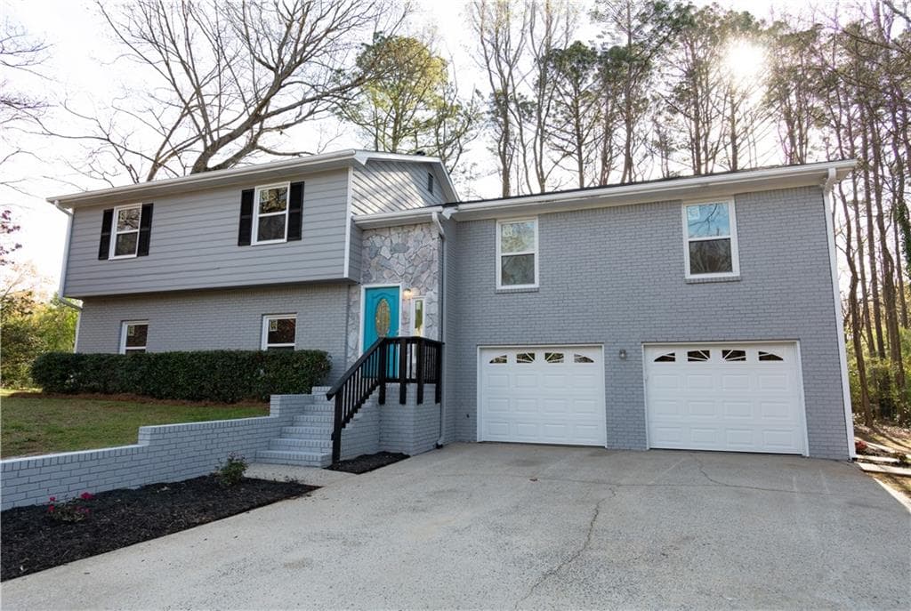 5 bedroom, 3 bathroom, 2,541 sq ft single family residence sold at 418 Sugar Springs Way, Marietta, GA 30008