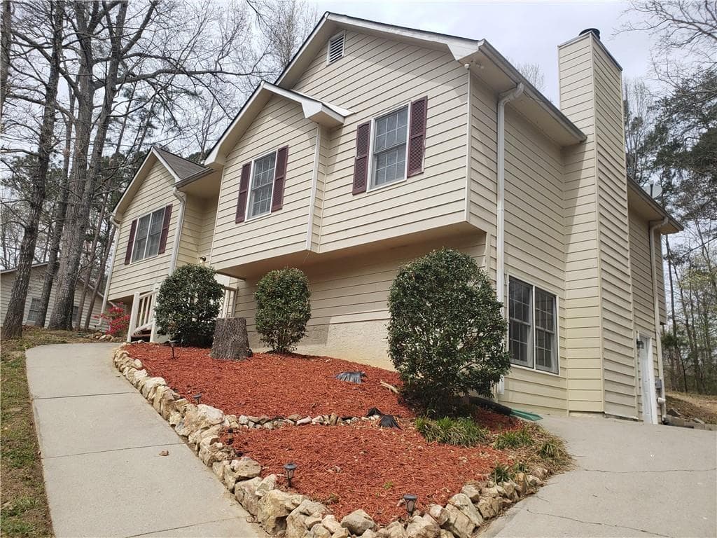 395 Dillon Drive, Douglasville, GA 30134 — most recent listing photo