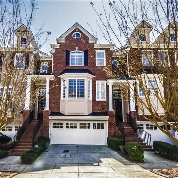 981 Emory Parc Place, Decatur, GA 30033 — most recent listing photo