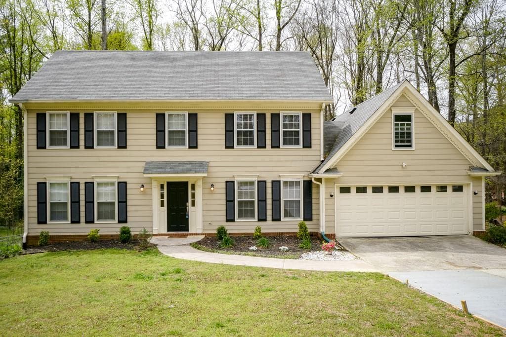 2049 Harbour Oaks Drive, Snellville, GA 30078 — most recent listing photo