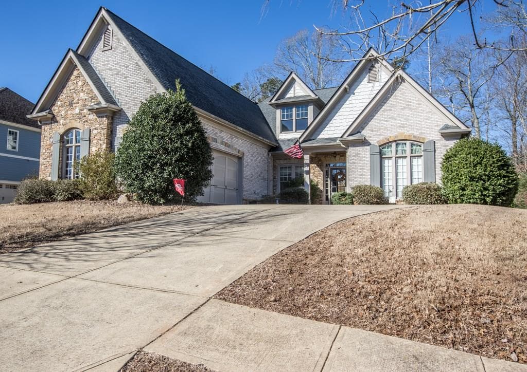 3 bedroom, 3 bathroom, 2,693 sq ft single family residence sold at 740 Crescent Circle, Canton, GA 30115 — photo 1 of 1