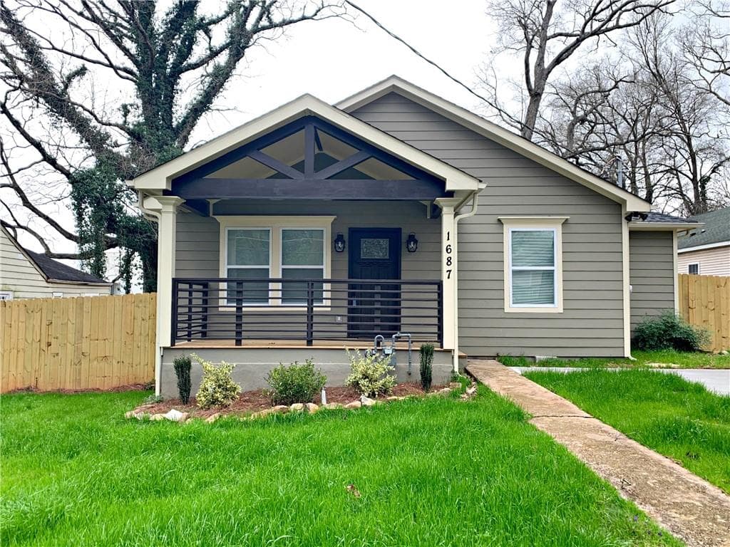 3 bedroom, 2 bathroom, 1,700 sq ft single family residence sold at 1687 Lanier Drive, Atlanta, GA 30310