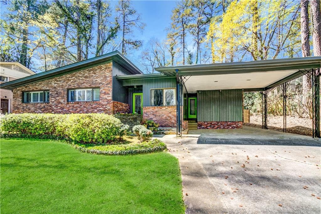 4 bedroom, 3 bathroom, 3,795 sq ft single family residence sold at 758 Briar Park Court, Atlanta, GA 30306
