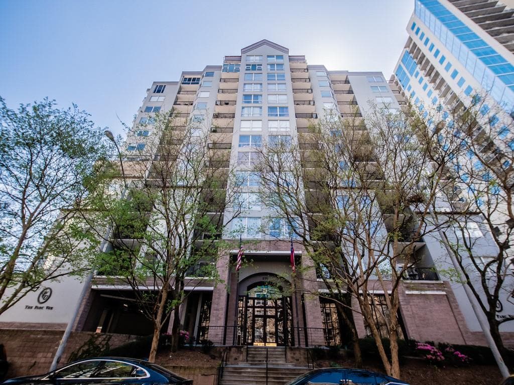 1 bedroom, 1 bathroom, 765 sq ft condominium sold at 275 13TH Street 806, Atlanta, GA 30309