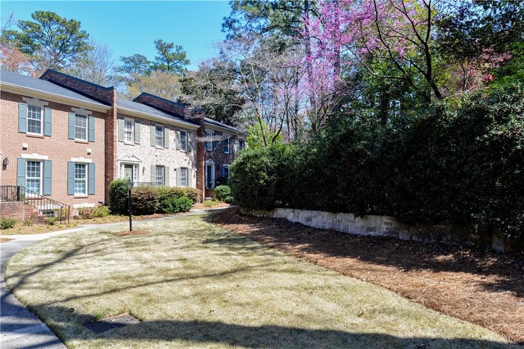 3 bedroom, 5 bathroom, 3,600 sq ft townhouse sold at 3050 Margaret Mitchell Drive 39, Atlanta, GA 30327